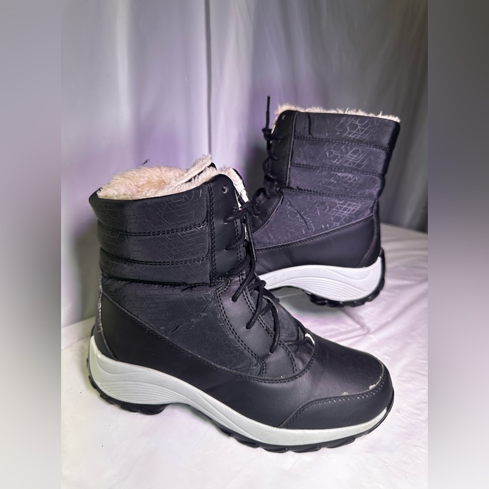 Women's Black Winter Boots